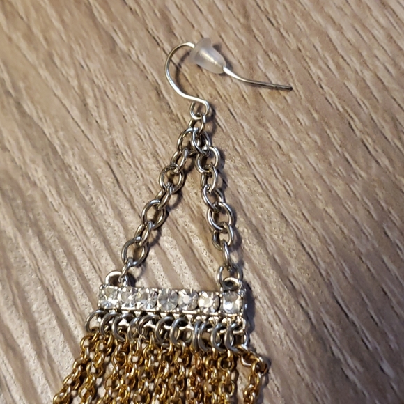 BNWT Guess chain drop earrings - Picture 2 of 4